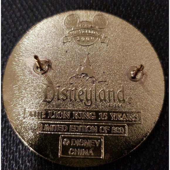 Disney Lion King Hyenas Shenzi Banzai Ed 15th Anniversary Movie LE 800 Pin 86030 - Picture 2 of 2